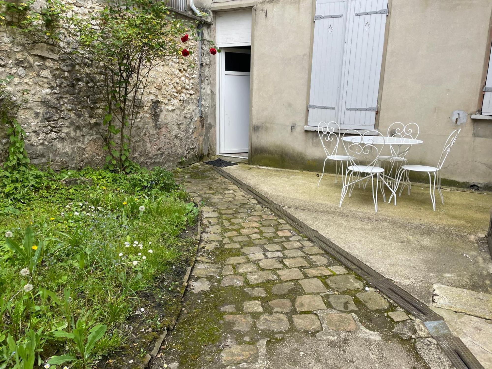 Studio Saint Ayoul Provins Exterior foto